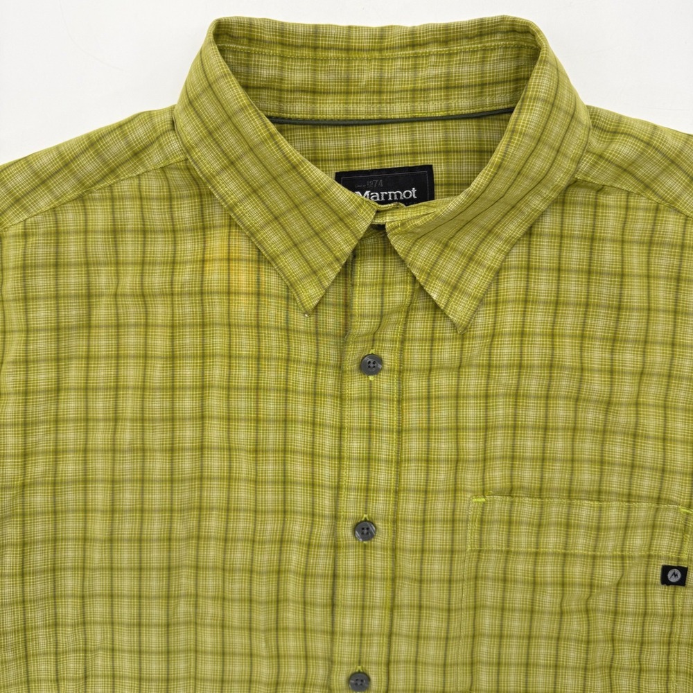 Marmot Button Down Shirt Mens Medium Green Plaid Short Sleeve SCC-85 Hiking